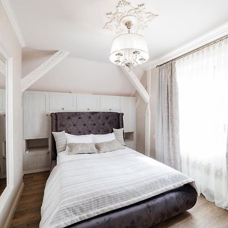 Lux Apartment On Duhnovicha Street .Free Parking. Uzhhorod Εξωτερικό φωτογραφία