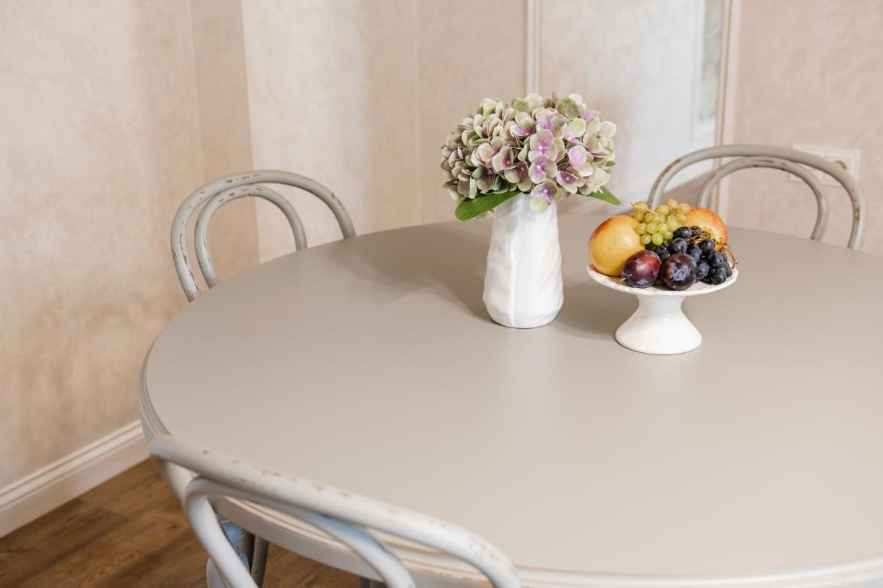 Lux Apartment On Duhnovicha Street .Free Parking. Uzhhorod Εξωτερικό φωτογραφία