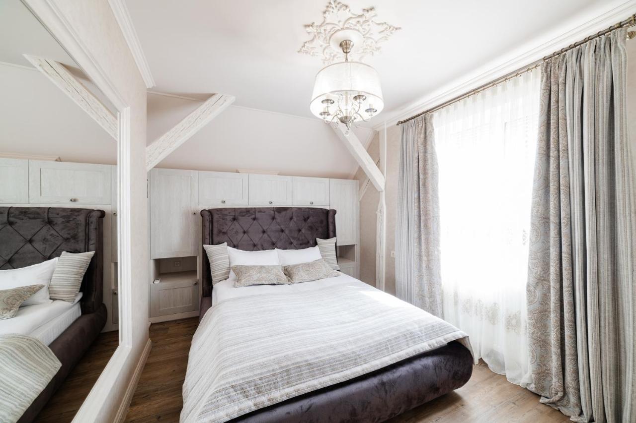 Lux Apartment On Duhnovicha Street .Free Parking. Uzhhorod Εξωτερικό φωτογραφία
