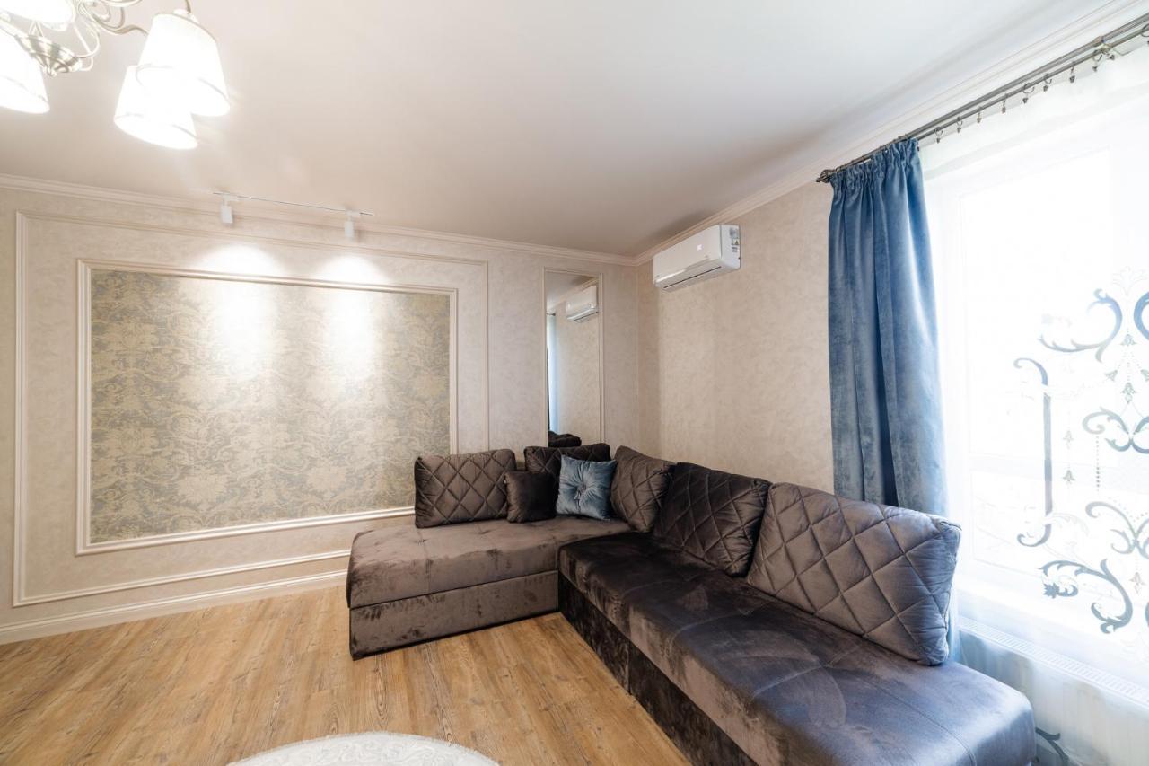 Lux Apartment On Duhnovicha Street .Free Parking. Uzhhorod Εξωτερικό φωτογραφία