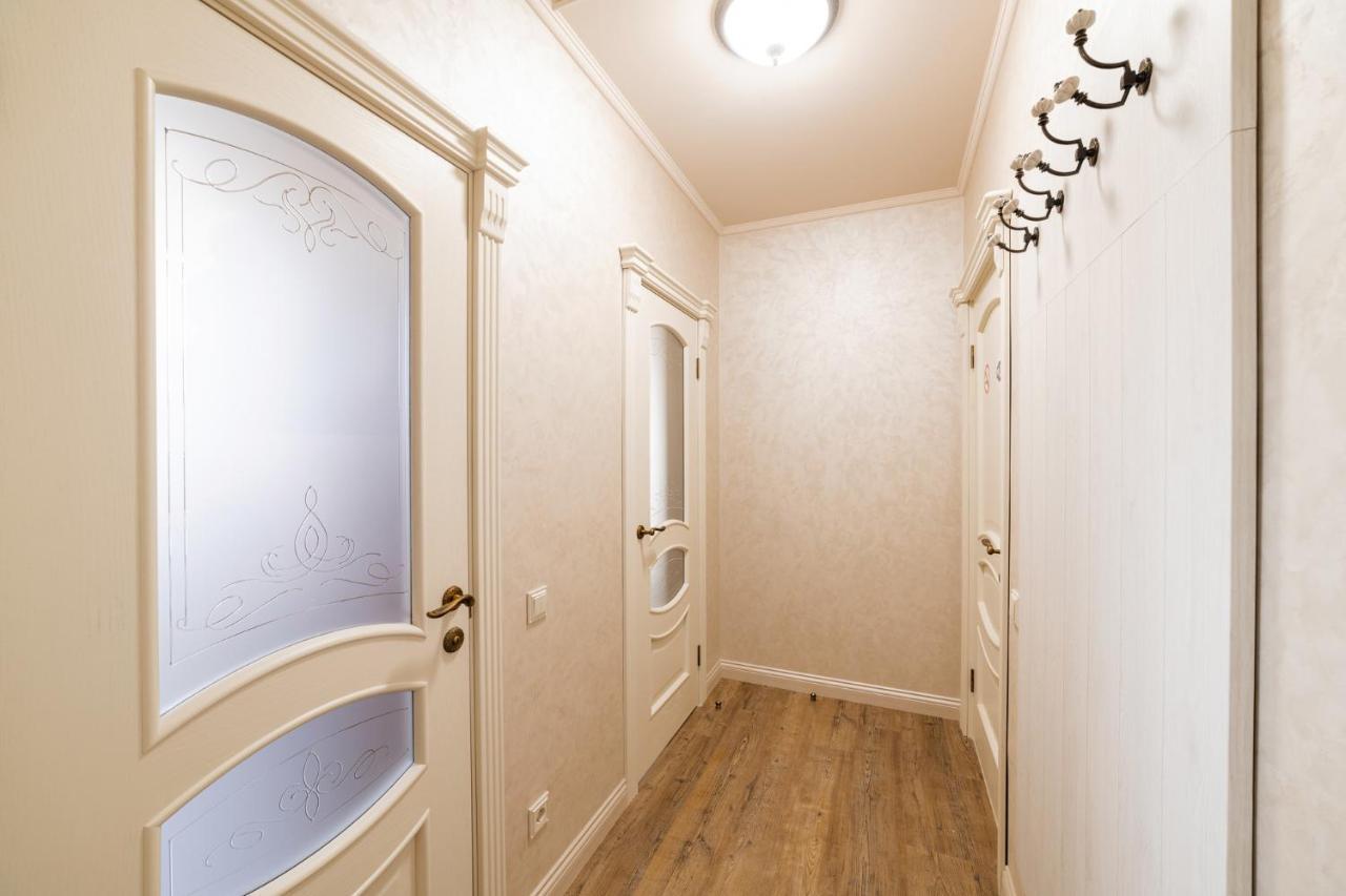 Lux Apartment On Duhnovicha Street .Free Parking. Uzhhorod Εξωτερικό φωτογραφία